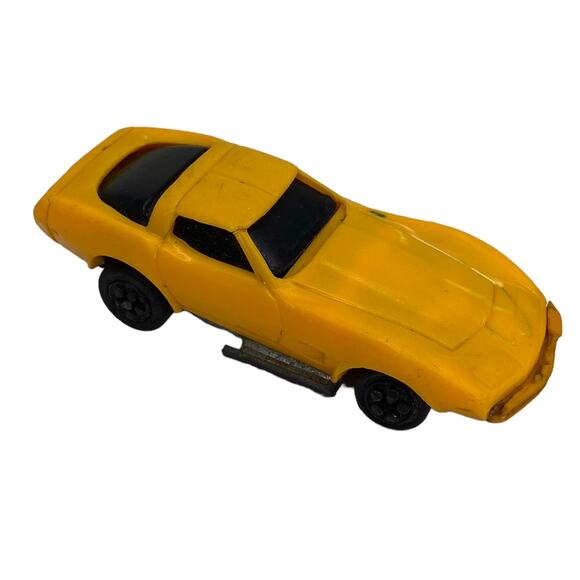 Vintage 1980 Kidco Chevy Corvette Yellow NO LAUNCH KEY Burnin Key Car 1/64 Rare - Picture 6 of 6